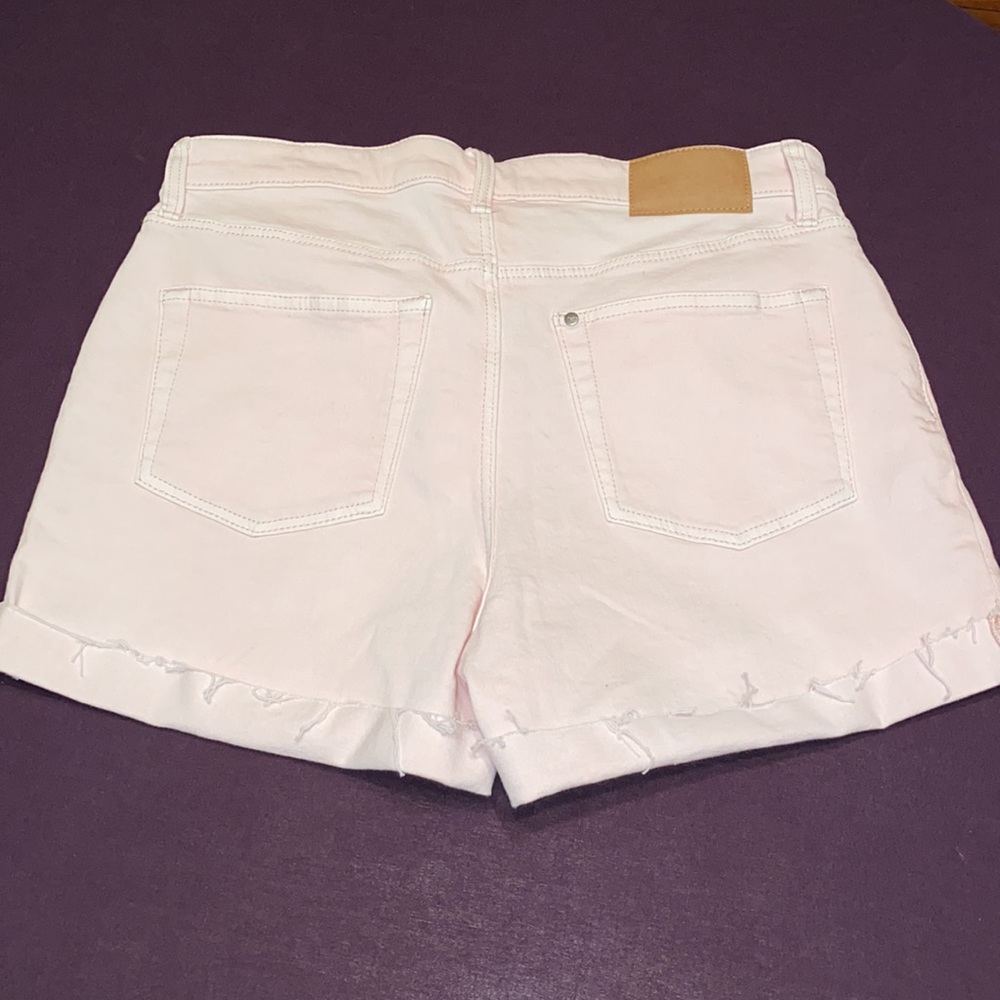 H&M Shorts - Picture 5 of 6